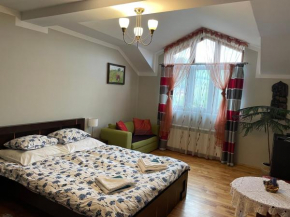 Pod Dziką Różą, Roztoki Dolne